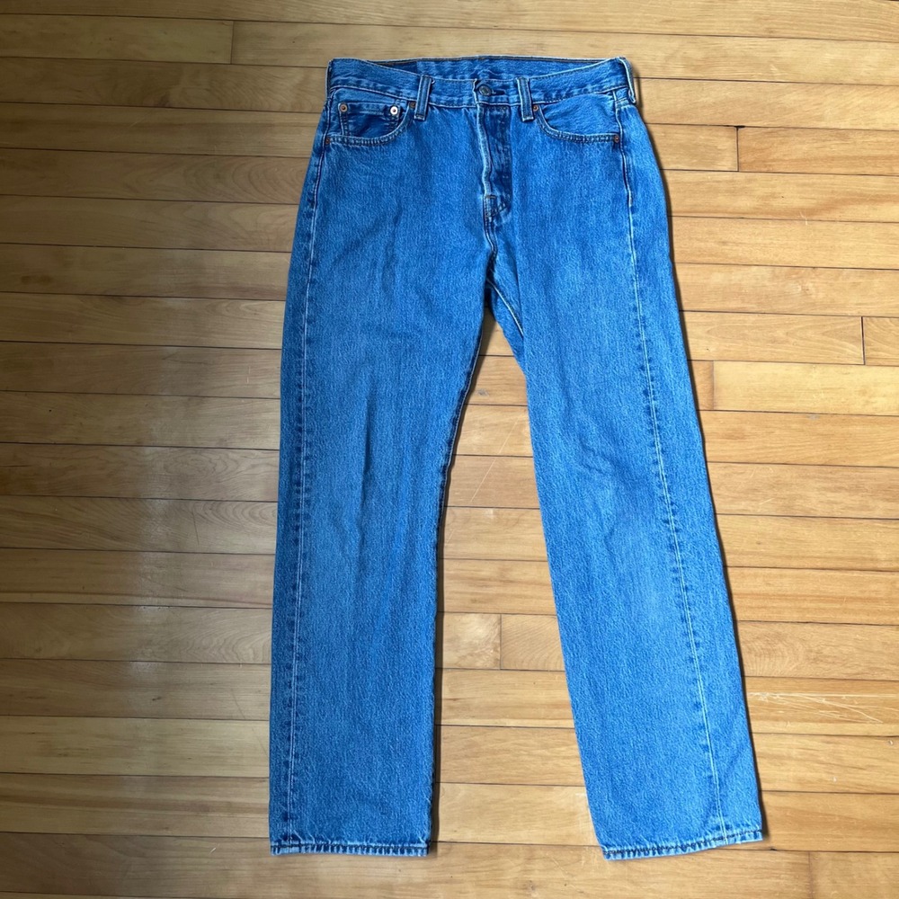 Levis 501 Original Fit Straight Leg Button Fly Medium Wash Blue Jeans 30x30